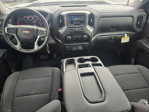 Used 2022 Chevrolet Silverado 2500 Custom w/ Custom Value Package AWD/4WD image 14