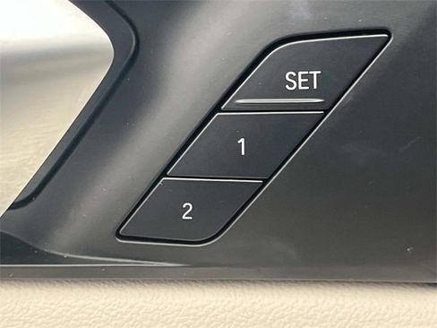 Used 2022 BMW X5 sDrive40i w/ Premium Package image 33