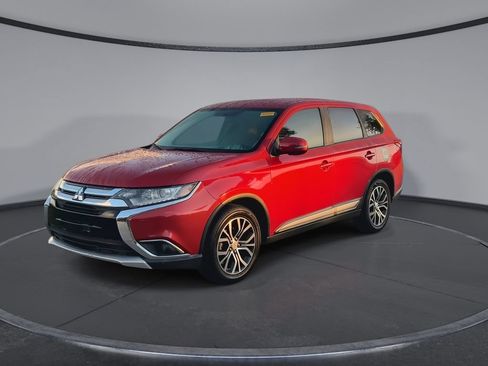Used 2016 Mitsubishi Outlander SE FWD image 4