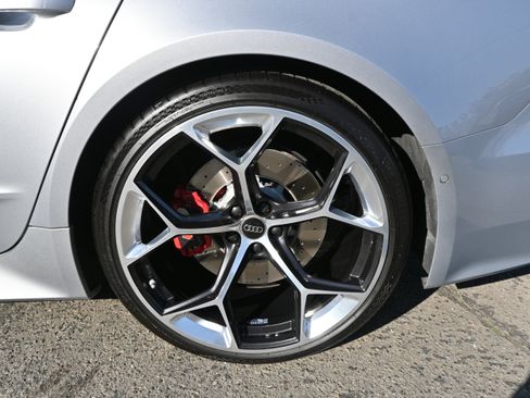 Used 2024 Audi RS 7 Performance image 17