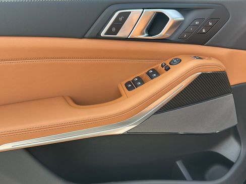 New 2026 BMW X5 M60i image 14