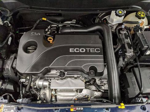 Used 2020 Chevrolet Equinox LS w/ LPO, Floor Liner Package AWD/4WD image 23