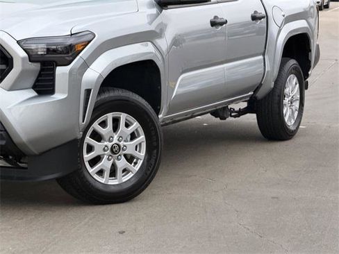 Certified 2025 Toyota Tacoma SR image 3