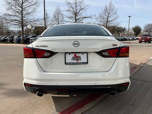 Used 2025 Nissan Altima 2.5 SR image 7