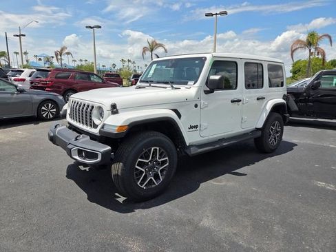 New 2026 Jeep Wrangler Sahara AWD/4WD image 3