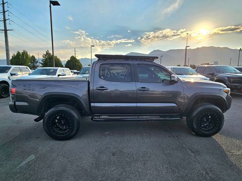 Used 2023 Toyota Tacoma TRD Pro AWD/4WD image 2
