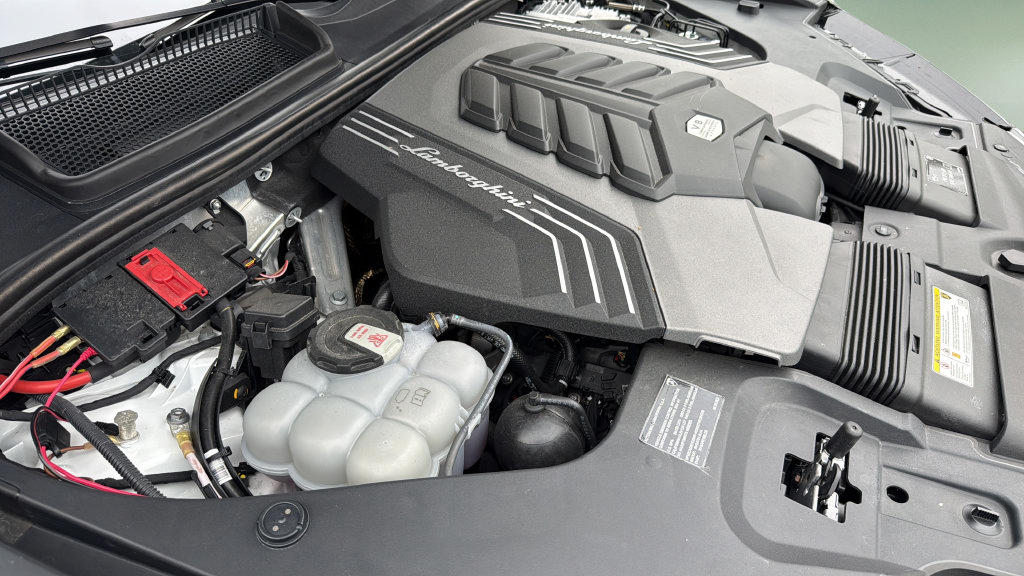 Used 2024 Lamborghini Urus S AWD/4WD image 50