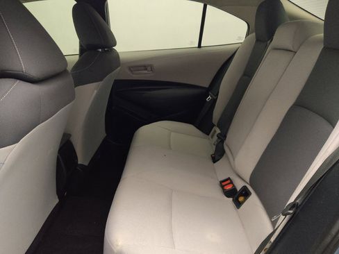 Used 2022 Toyota Corolla LE FWD image 18