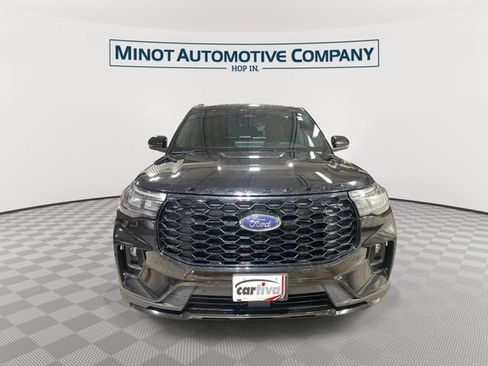 Used 2025 Ford Explorer ST-Line AWD/4WD image 3