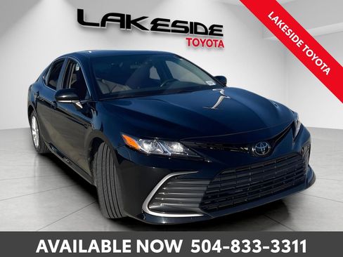 Used 2024 Toyota Camry LE image 8