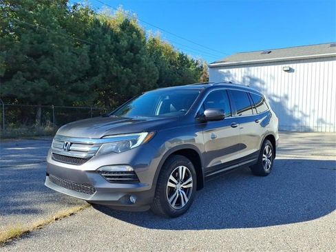 Used 2017 Honda Pilot EX-L image 3