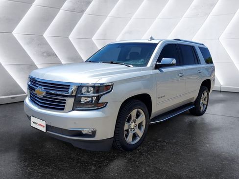 Used 2018 Chevrolet Tahoe Premier AWD/4WD image 3