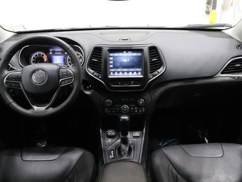 Used 2021 Jeep Cherokee Latitude Lux w/ Comfort/Convenience Group AWD/4WD image 29