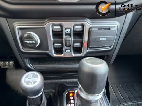 Certified 2021 Jeep Wrangler Unlimited Sport w/ Sun And Sound Package AWD/4WD image 66
