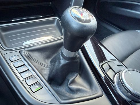 Used 2016 BMW M3 image 18