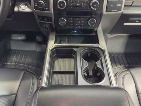 Used 2021 Ford F250 Lariat AWD/4WD image 22