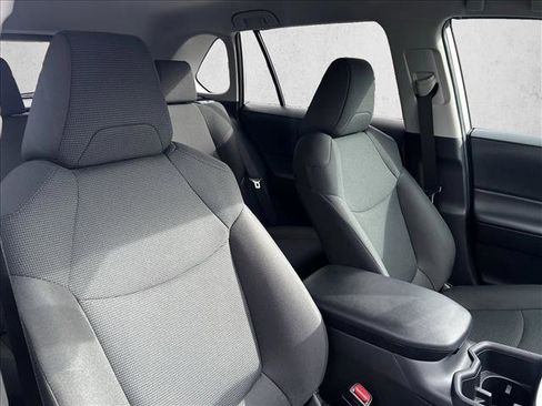 Certified 2025 Toyota RAV4 LE image 24