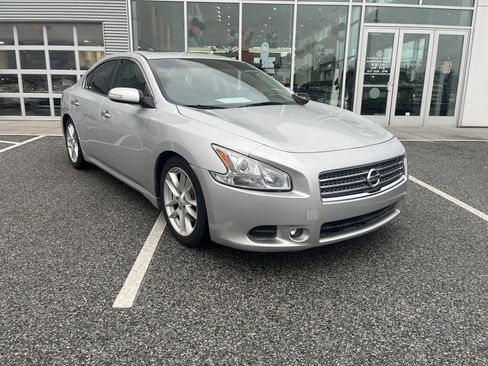 Used 2011 Nissan Maxima 3.5 SV w/ Cold Pkg image 3