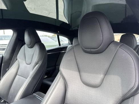 Used 2022 Tesla Model S image 28