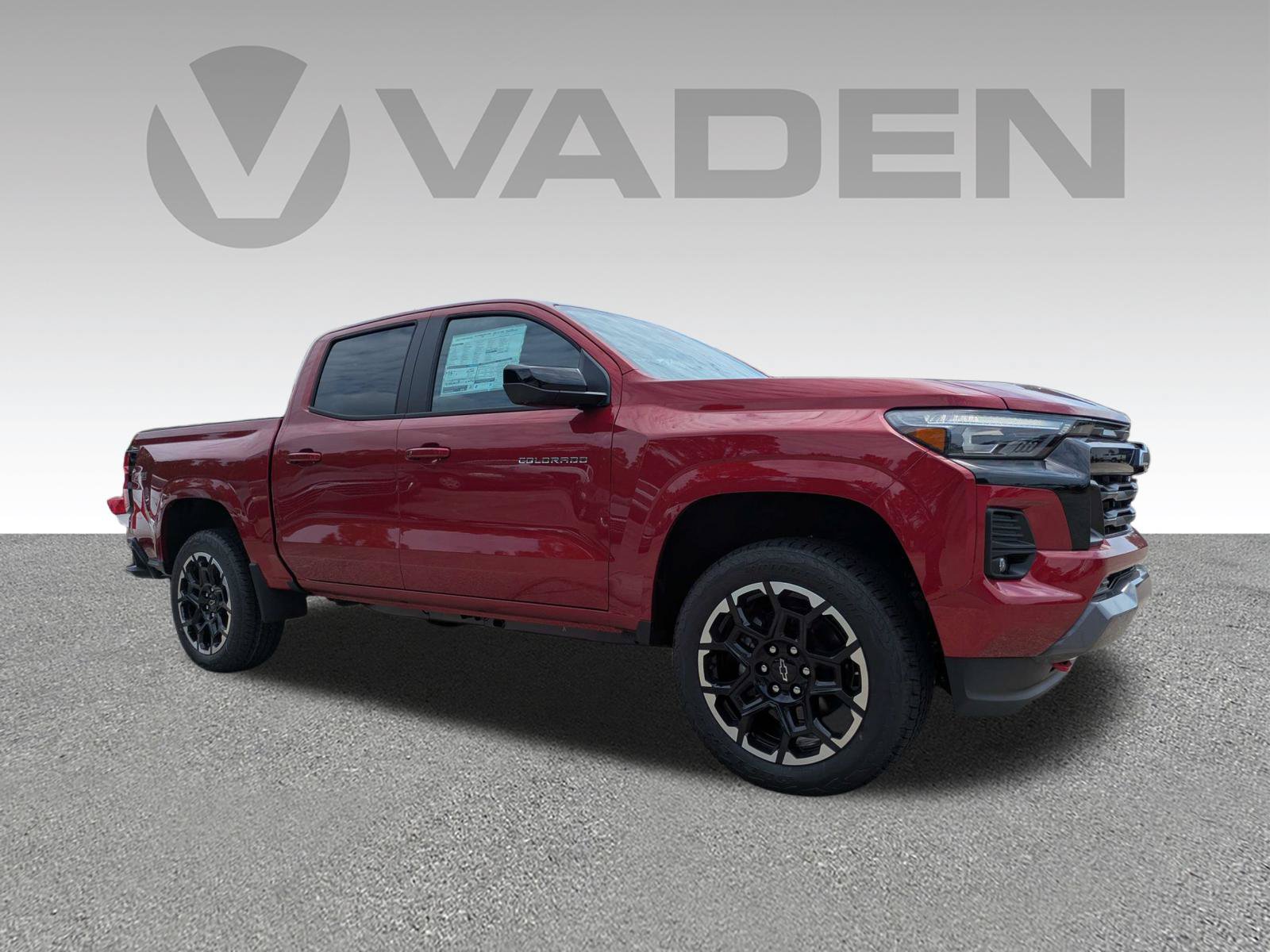 New 2026 Chevrolet Colorado Z71 w/ Technology Package AWD/4WD image 3