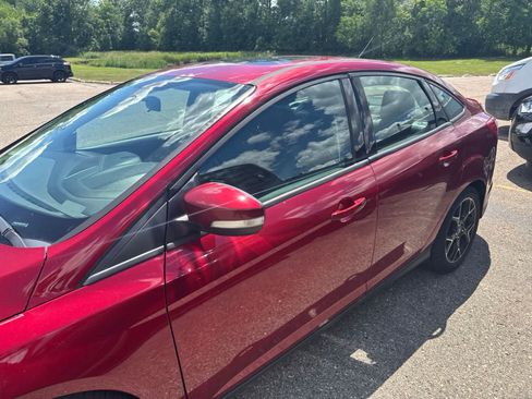 Used 2013 Ford Focus SE FWD image 20