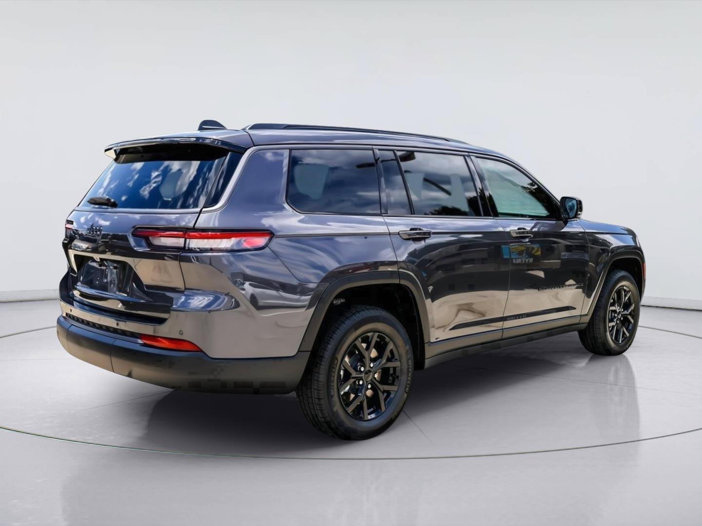 Used 2026 Jeep Grand Cherokee L 2WD image 6