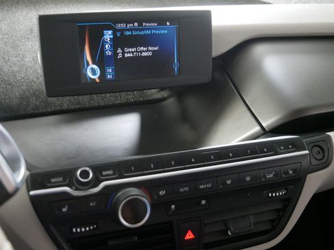 Used 2015 BMW i3 w/ Range Extender image 22