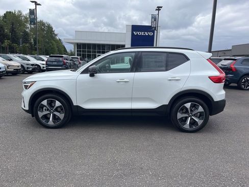 New 2026 Volvo XC40 B5 Plus w/ Protection Package Premier AWD/4WD image 2