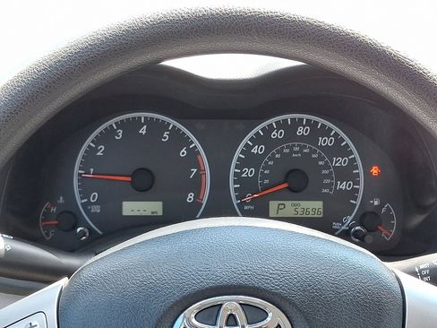 Used 2013 Toyota Corolla LE image 20