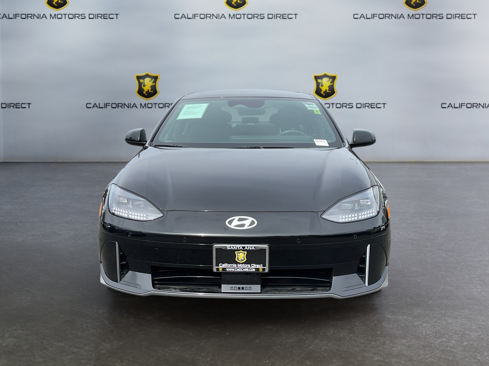 Used 2024 Hyundai Ioniq 6 SE RWD image 2