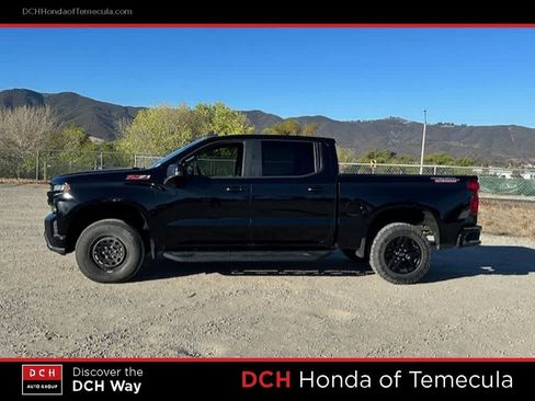 Used 2021 Chevrolet Silverado 1500 LT Trail Boss w/ Convenience Package II AWD/4WD image 4