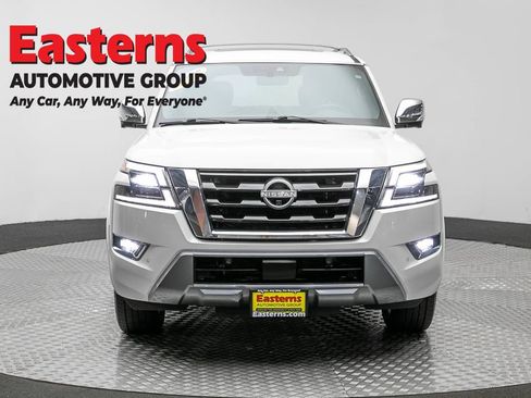 Used 2023 Nissan Armada Platinum w/ Captain's Chairs Package AWD/4WD image 2