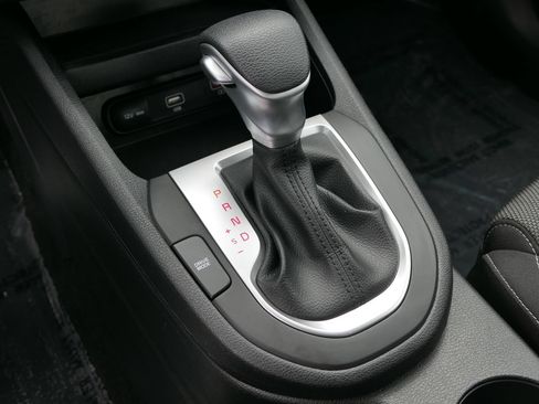 Used 2024 Kia Forte LXS FWD image 21