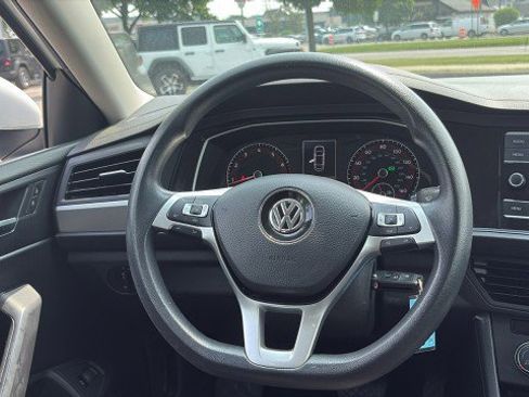 Used 2020 Volkswagen Jetta S w/ Driver Assistance Package image 12