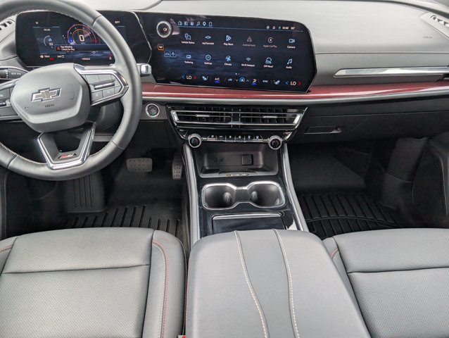 Used 2026 Chevrolet Traverse Z71 w/ LPO, Floor Liner Package AWD/4WD image 7