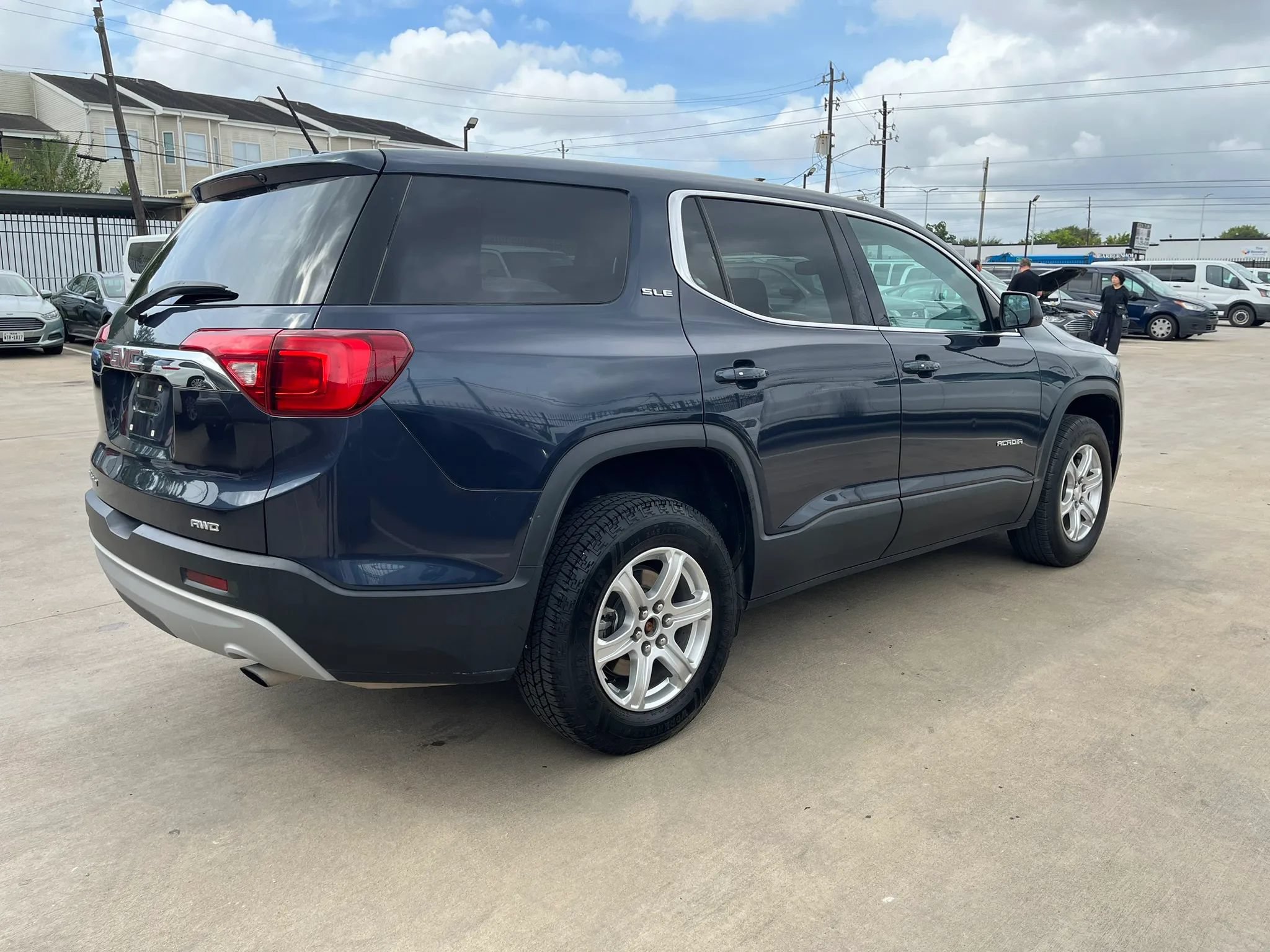 Used 2019 GMC Acadia SLE AWD/4WD image 14