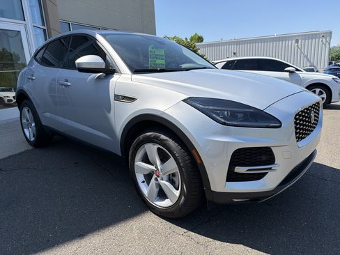 Used 2023 Jaguar E-PACE SE AWD/4WD image 9