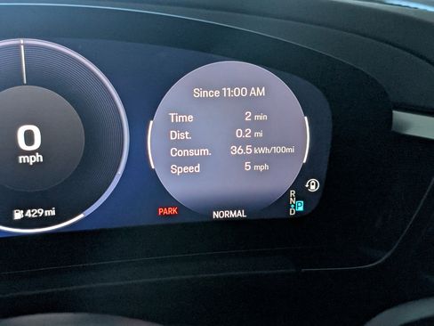 Used 2025 Porsche Macan Electric image 55