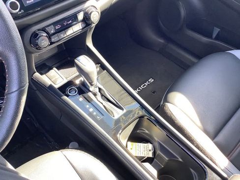 Used 2023 Nissan Kicks SR w/ SR Premium Package image 17