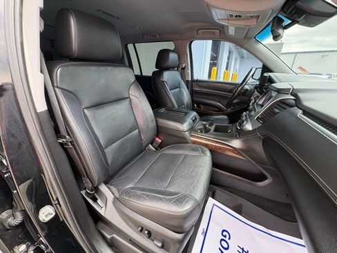 Used 2018 Chevrolet Suburban LT RWD image 32