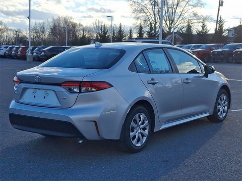 New 2026 Toyota Corolla LE image 5