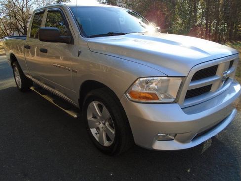 Used 2012 RAM 1500 Express image 3