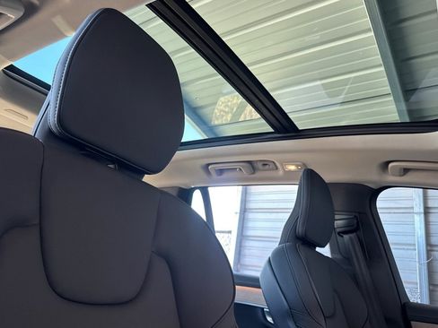 Used 2025 Volvo XC90 T8 Plus w/ Protection Package Premier image 21