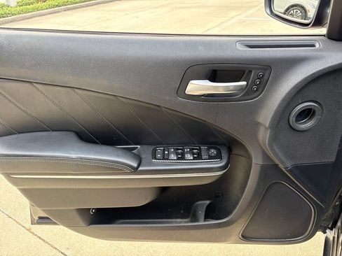 Used 2015 Dodge Charger R/T w/ Plus Group image 17