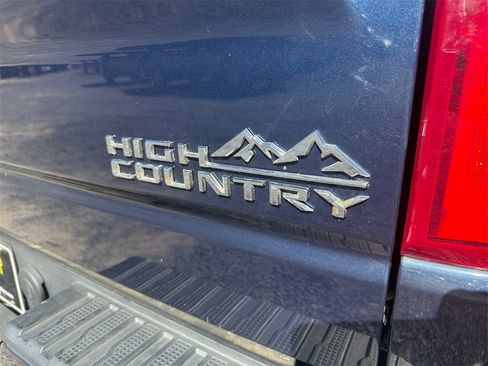Used 2020 Chevrolet Silverado 1500 High Country w/ Technology Package image 16