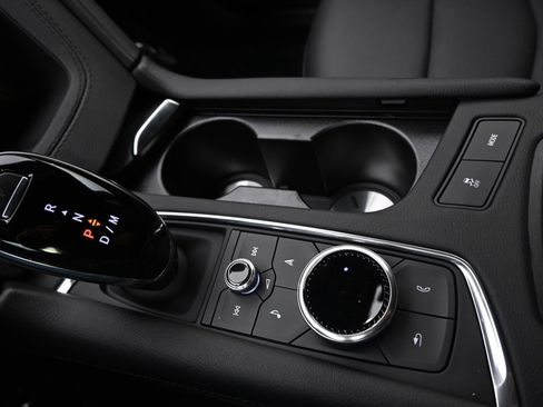 New 2025 Cadillac XT5 Sportv w/ LPO, Red Accent Package image 31