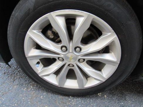 Used 2019 Chevrolet Malibu LT w/ Driver Confidence Package image 8