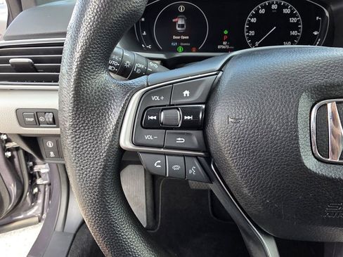 Used 2018 Honda Accord EX image 26