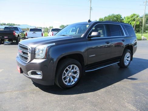 Used 2016 GMC Yukon SLT w/ Open Road Package AWD/4WD image 11