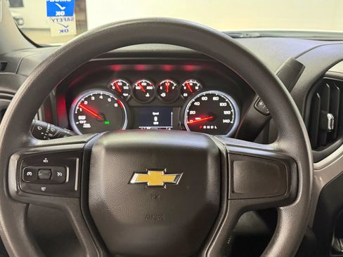 Used 2022 Chevrolet Silverado 1500 Custom AWD/4WD image 29